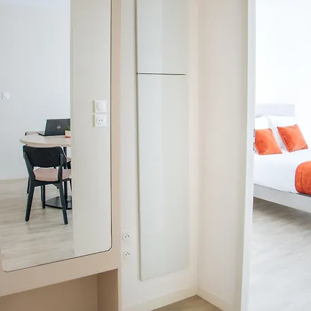 Twenty Business Flats - Bayard Aparthotel *