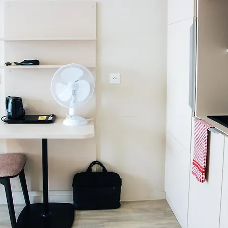 Twenty Business Flats - Bayard *