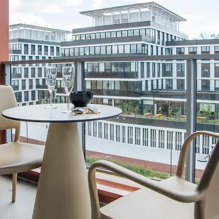 Twenty Business Flats - Bayard